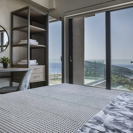 Sleeps 6 Pool Wifi Βίλα