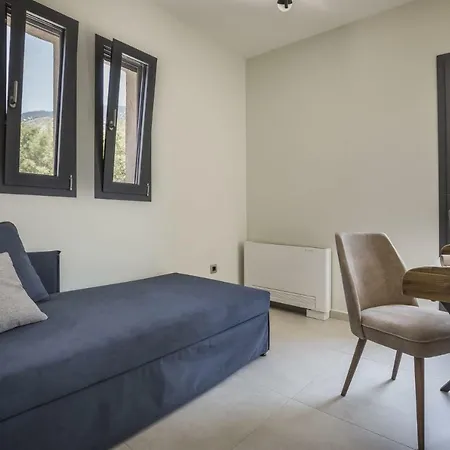 Sleeps 6 Pool Wifi Βίλα Βλαχάτα