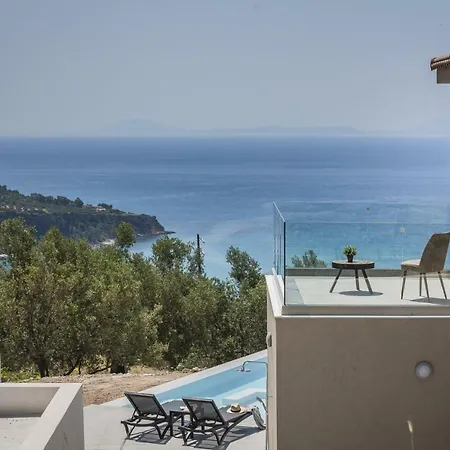 Sleeps 6 Pool Wifi *