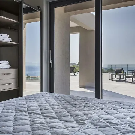 Sleeps 6 Pool Wifi *