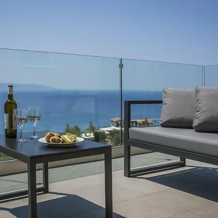Sleeps 6 Pool Wifi Βίλα